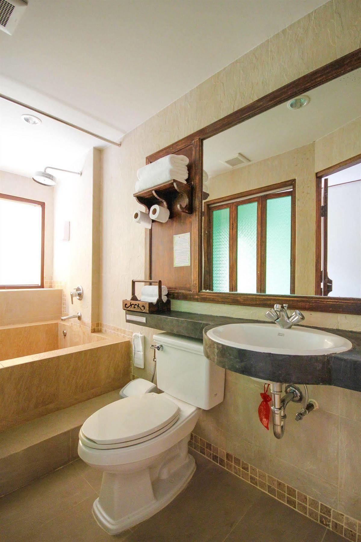 Baan Panwa Resort&Spa Exteriör bild