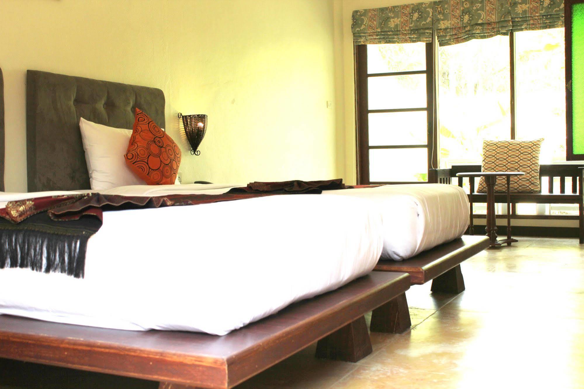 Baan Panwa Resort&Spa Exteriör bild